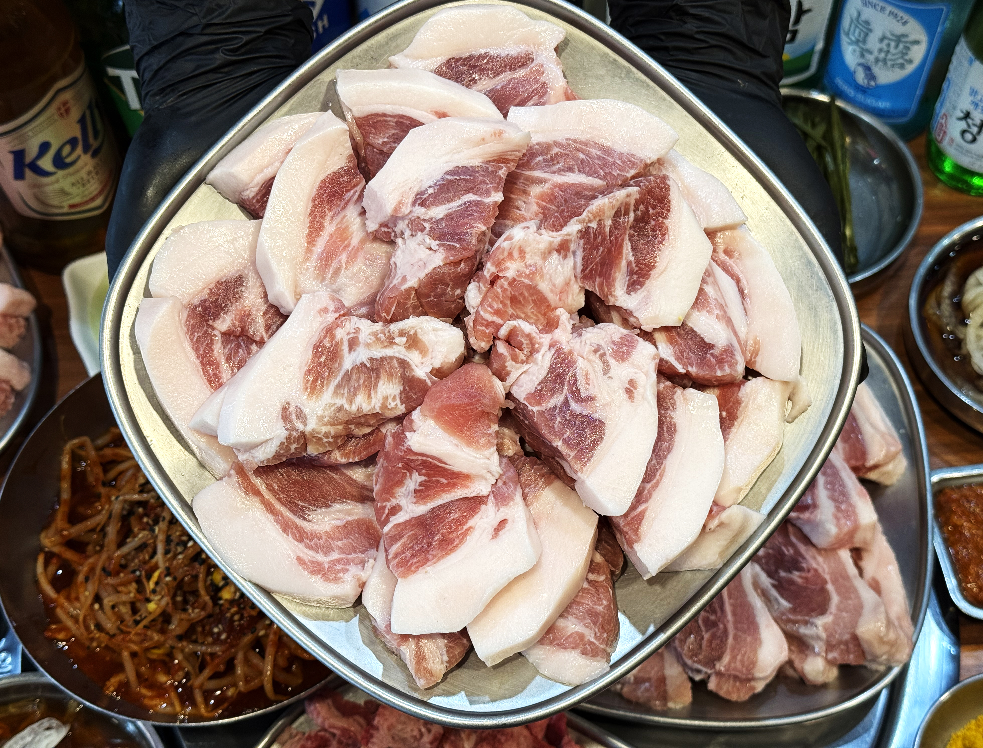 일구칠하나 김해참숯뒷고기 — 참숯 뒷고기